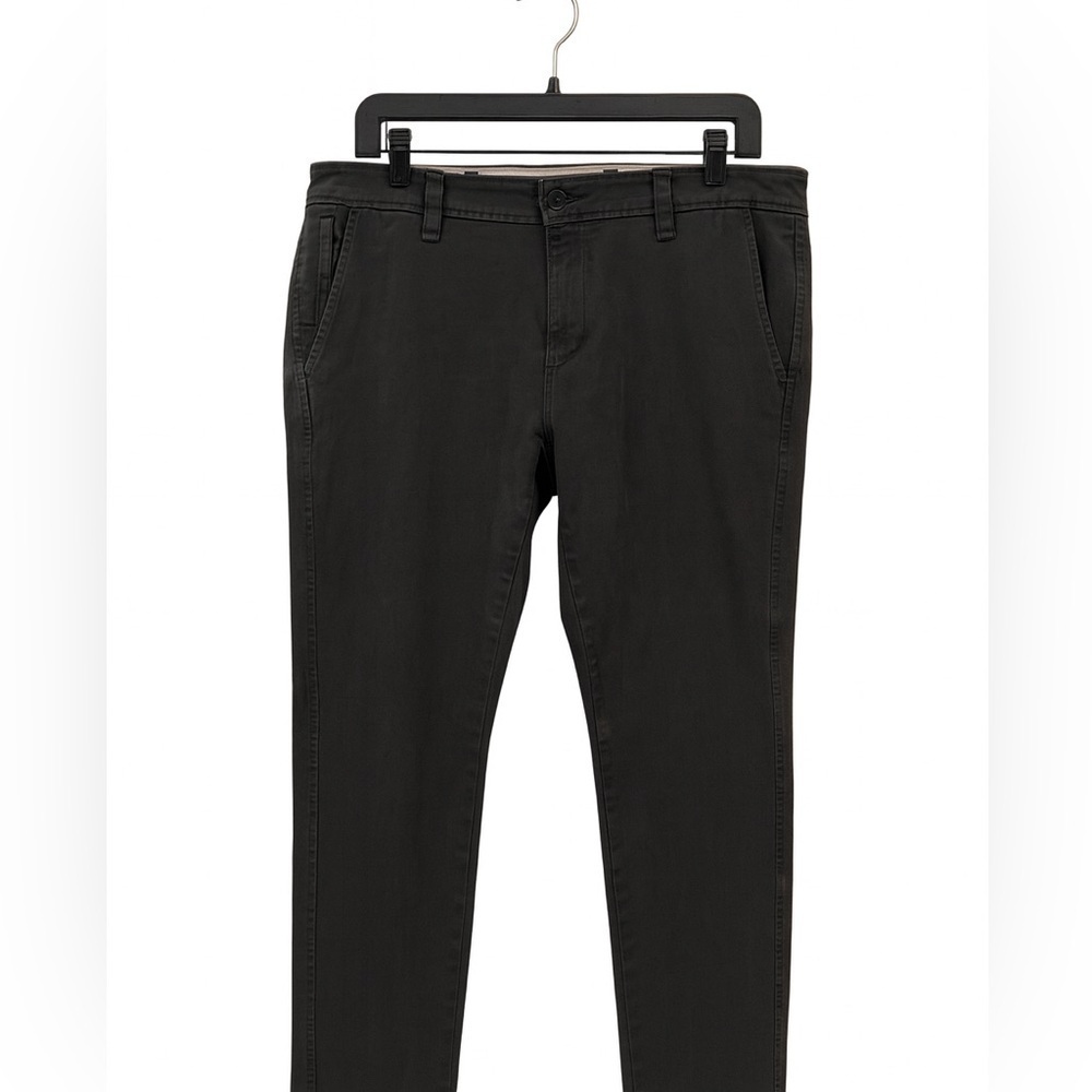 Docker’s Men’s Size 34x29 Smart Flex Slim Fit Ultimate Chino Pants – Dark Gray